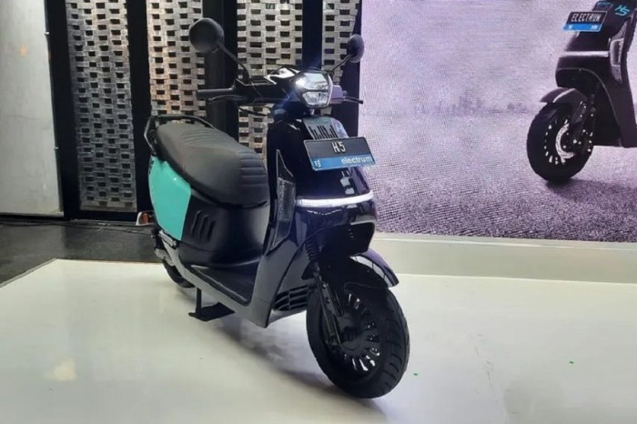 Paling TOP! 5 Motor Listrik Diskon Besar-besaran, Potongan hingga ... Motor Listrik Kian Populer di Kota-Kota Besar