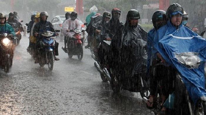 Hujan saat berkendara aman musim sepeda tampang Hujan saat berkendara aman musim sepeda tampang