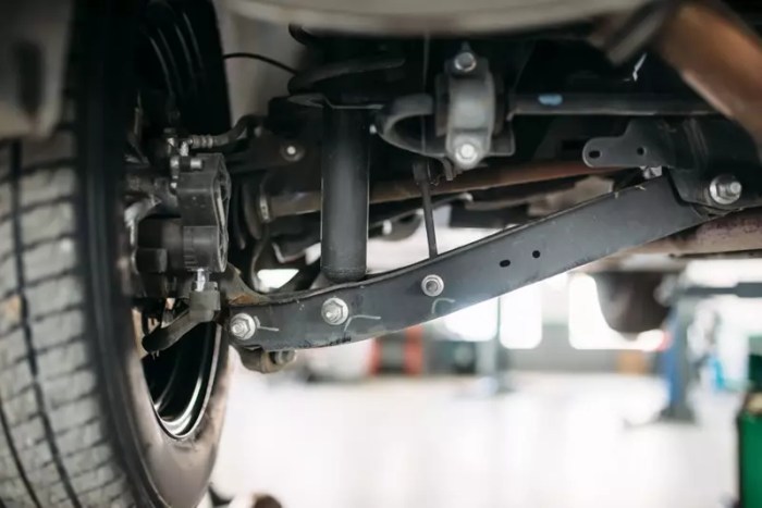 Artikel Hyperlocal | Mengapa Suspensi Mobil Terasa Keras? Ini Penyebabnya Artikel Hyperlocal | Mengapa Suspensi Mobil Terasa Keras? Ini Penyebabnya