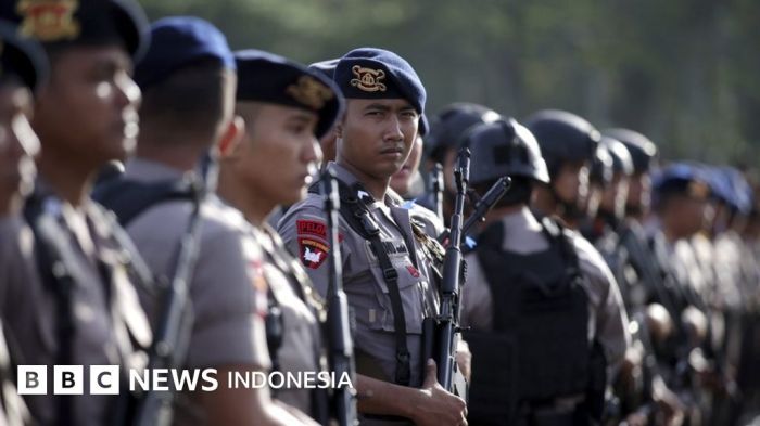 WNI Terjebak di Zona Perang Iran-Israel Dubes Iran Siap Evakuasi di ... WNI di Iran Dapat Perlindungan Langsung dari Kedutaan